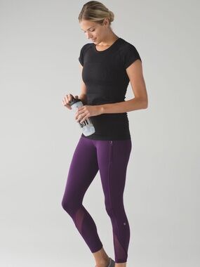Lululemon Inspire Tight II Size 8 Darkest Magenta